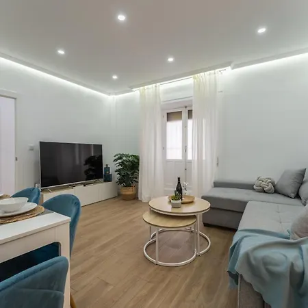 Casa Augusto - Junto Al Teatro Romano, Con Garaje *