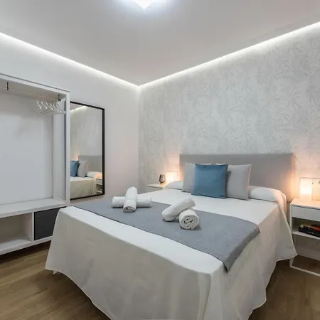 Casa Augusto - Junto Al Teatro Romano, Con Garaje *