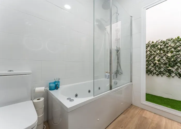 Casa Augusto - Junto Al Teatro Romano, Con Garaje *